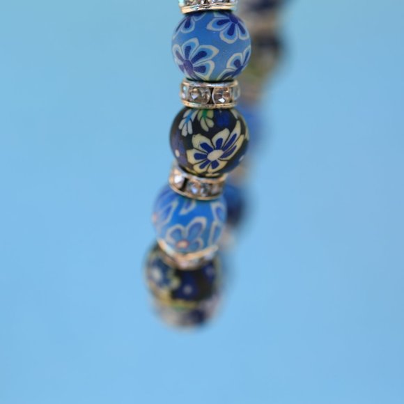 Blue Floral Beads Bracelet - Picture 4 of 5